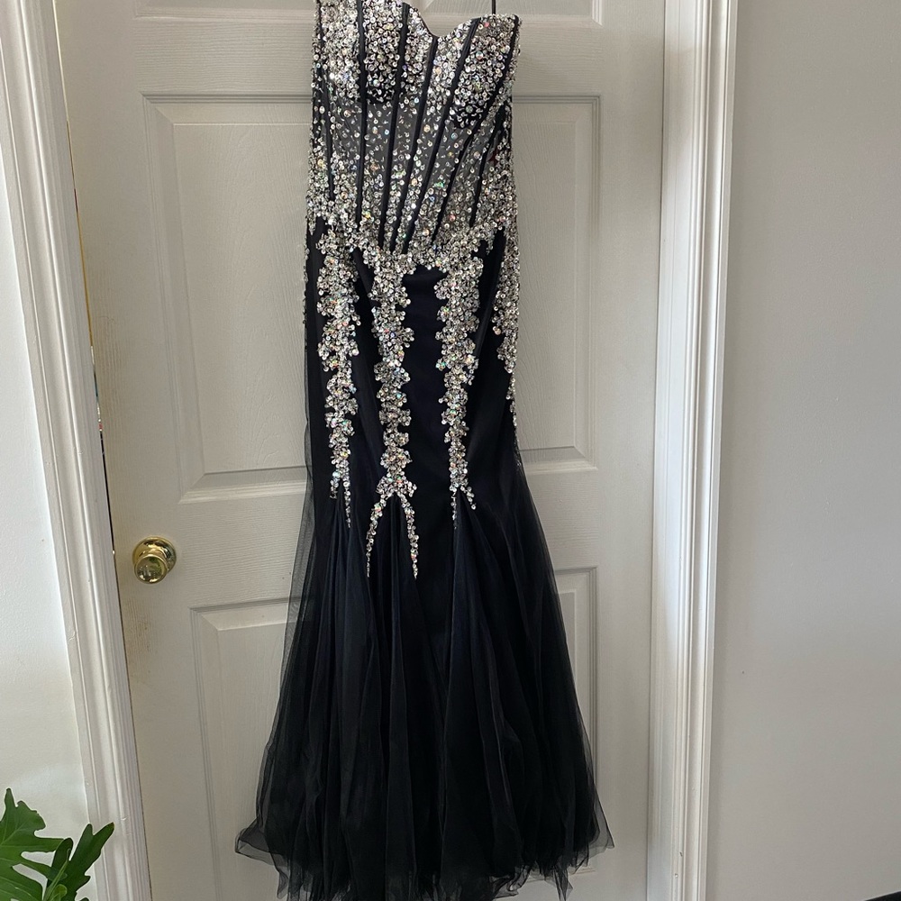 Black Strapless Prom dress